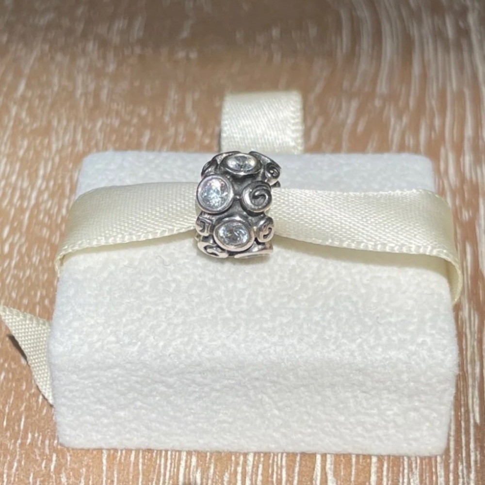 Pandora Retired Zirconia Primrose Path Charm